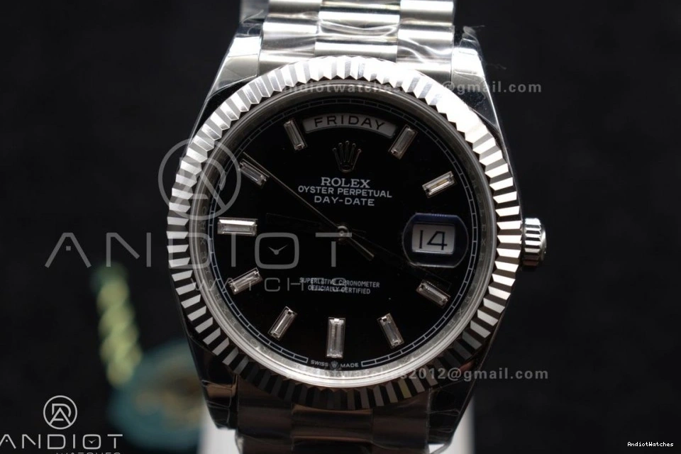 A Weight Crystal Black Dial 40 GSF on Bracelet SS Gain DayDate 718 President Bright 1002